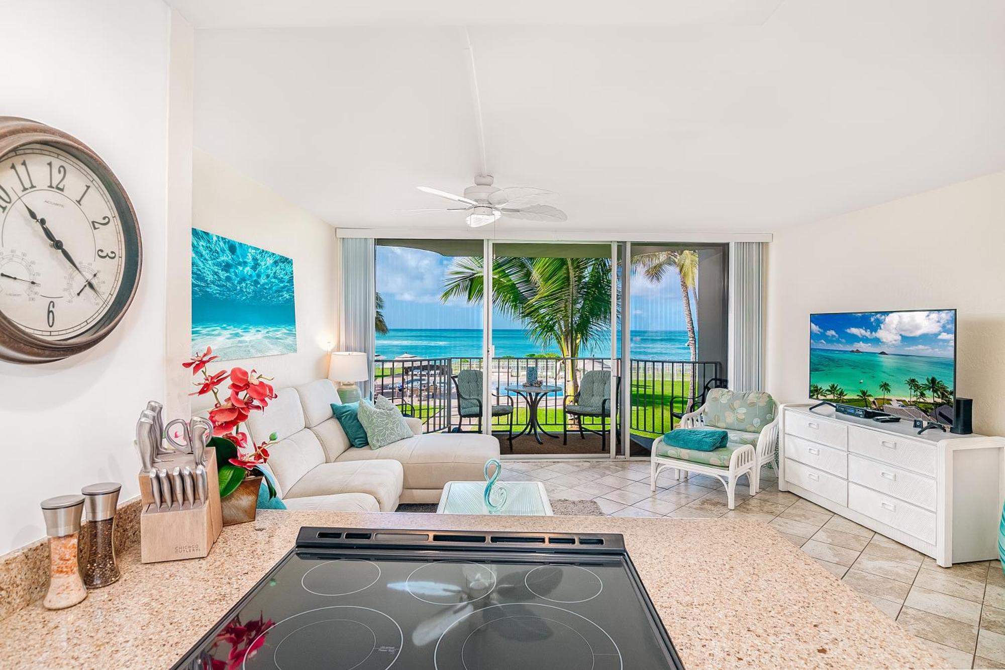***Serendipity On The Moana - Legal & Oceanfront - Great For Work & Play!*** Waianae Экстерьер фото